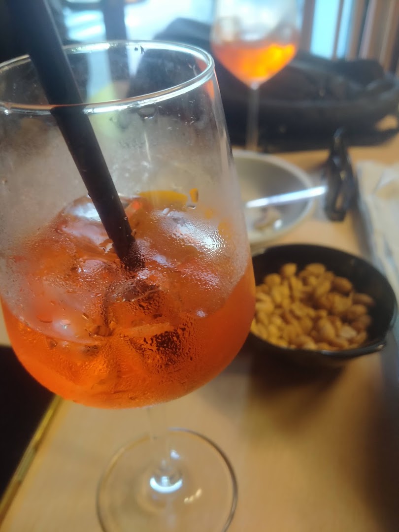 Bar Rino