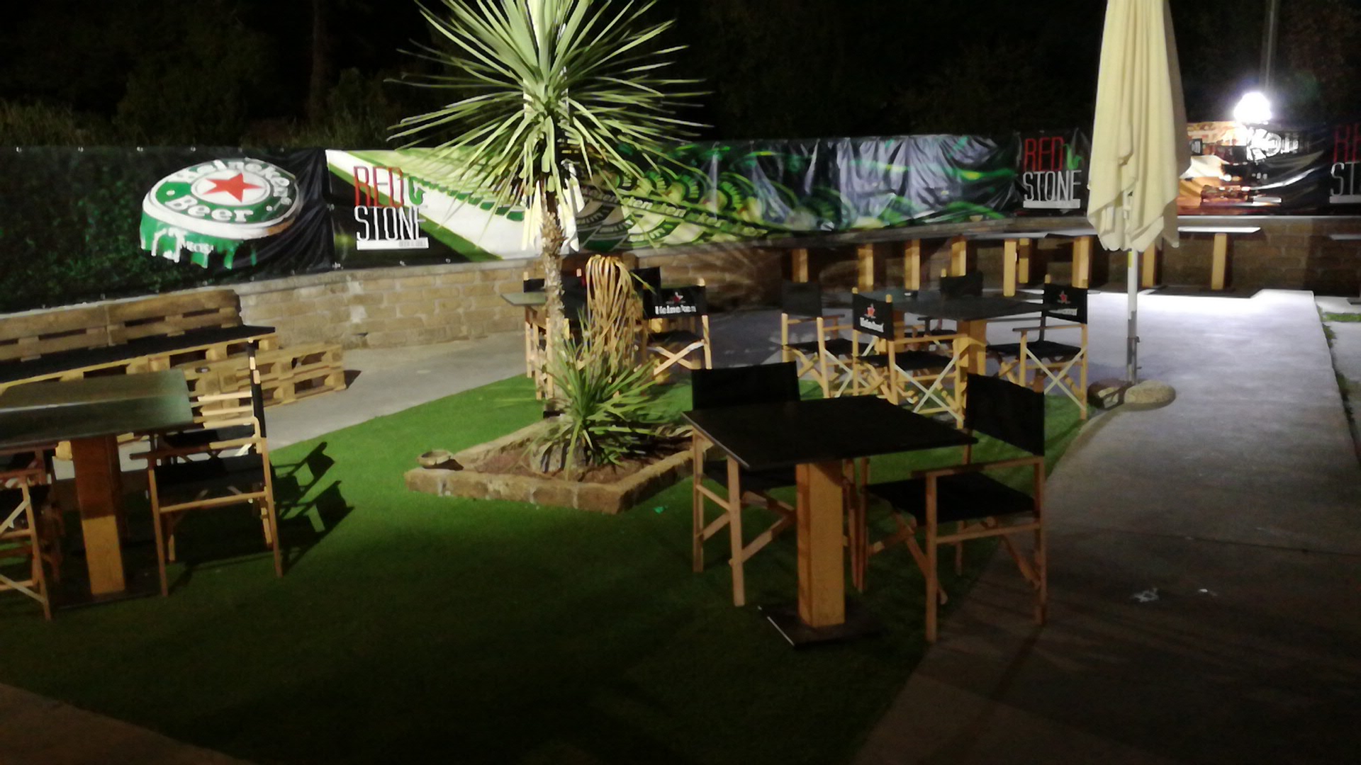 Bar - Ristopub - Pizzeria "Red Stone"