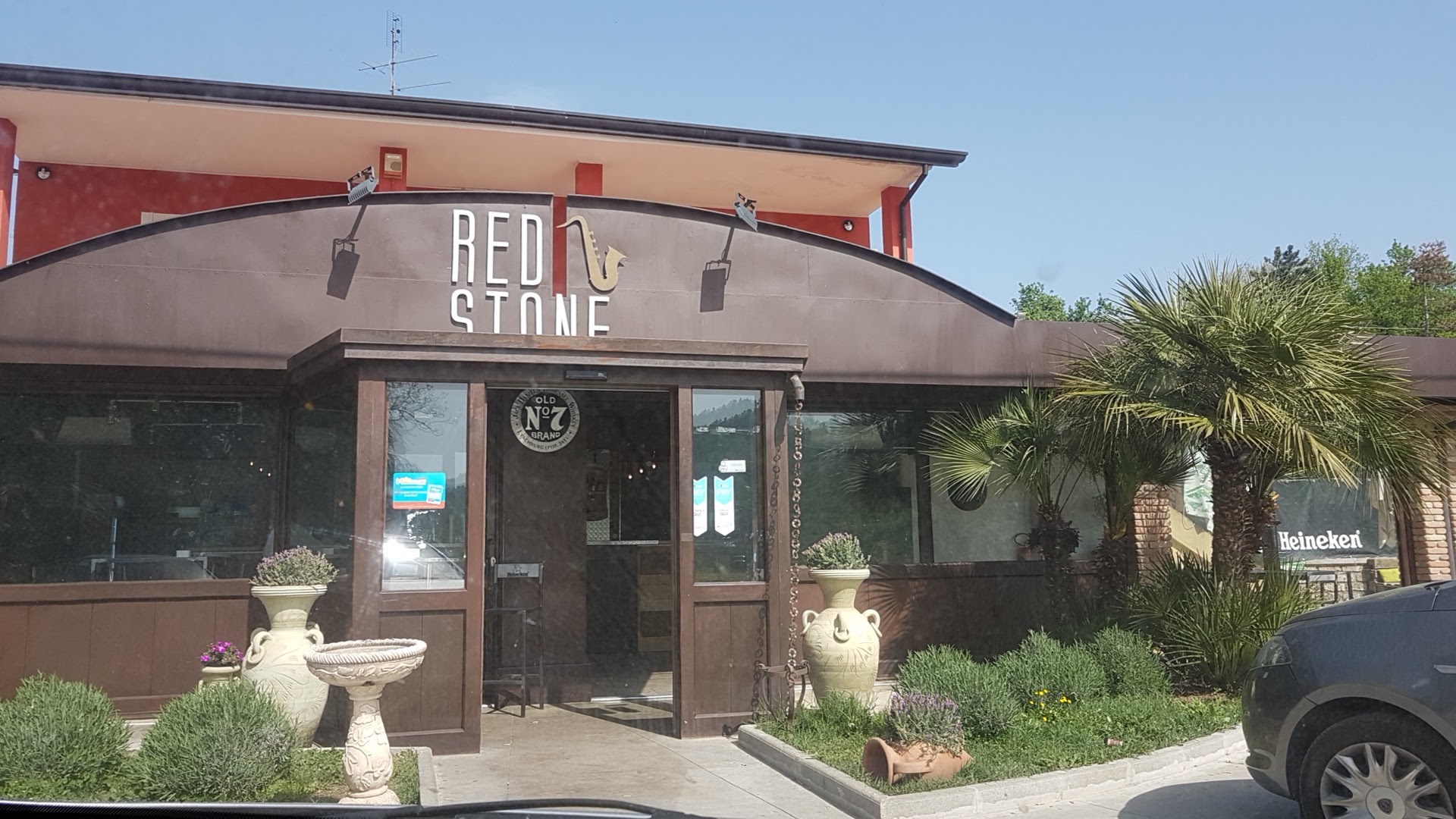Bar - Ristopub - Pizzeria "Red Stone"