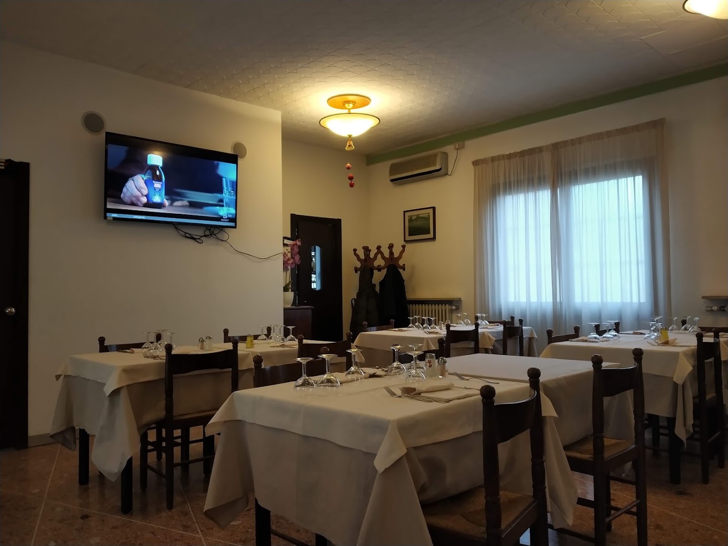 Bar Ristorante Alò Alò, Casteggio