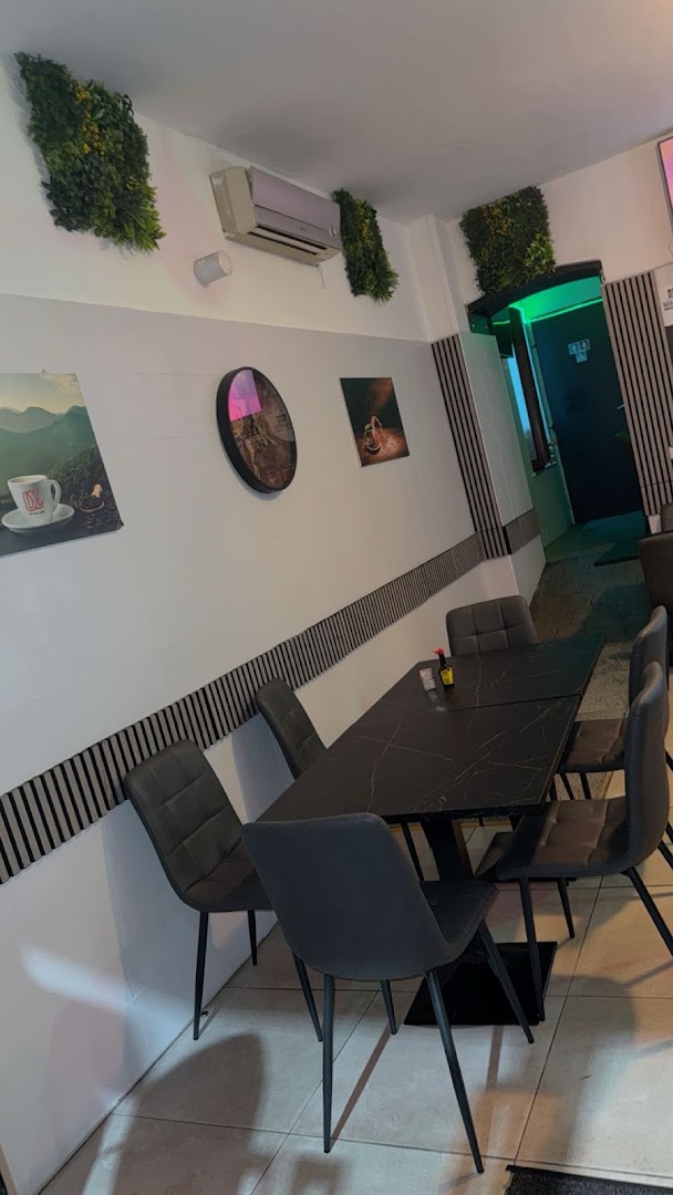 Bar Ristorante senegalese ndia Momo torino