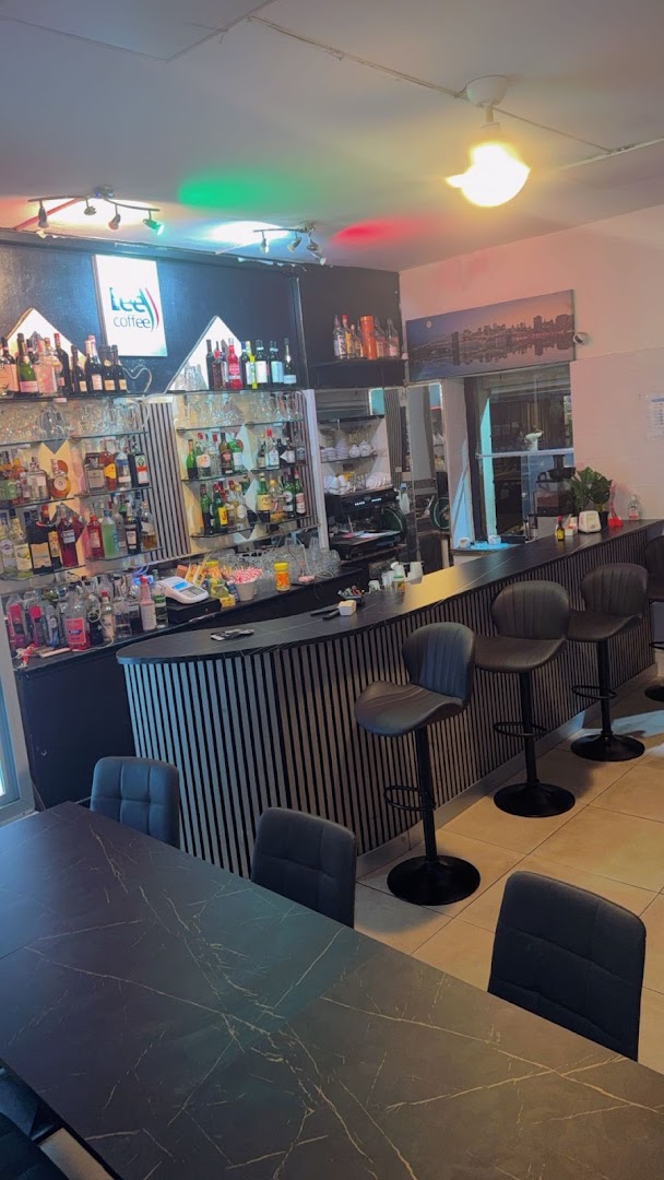Bar Ristorante senegalese ndia Momo torino