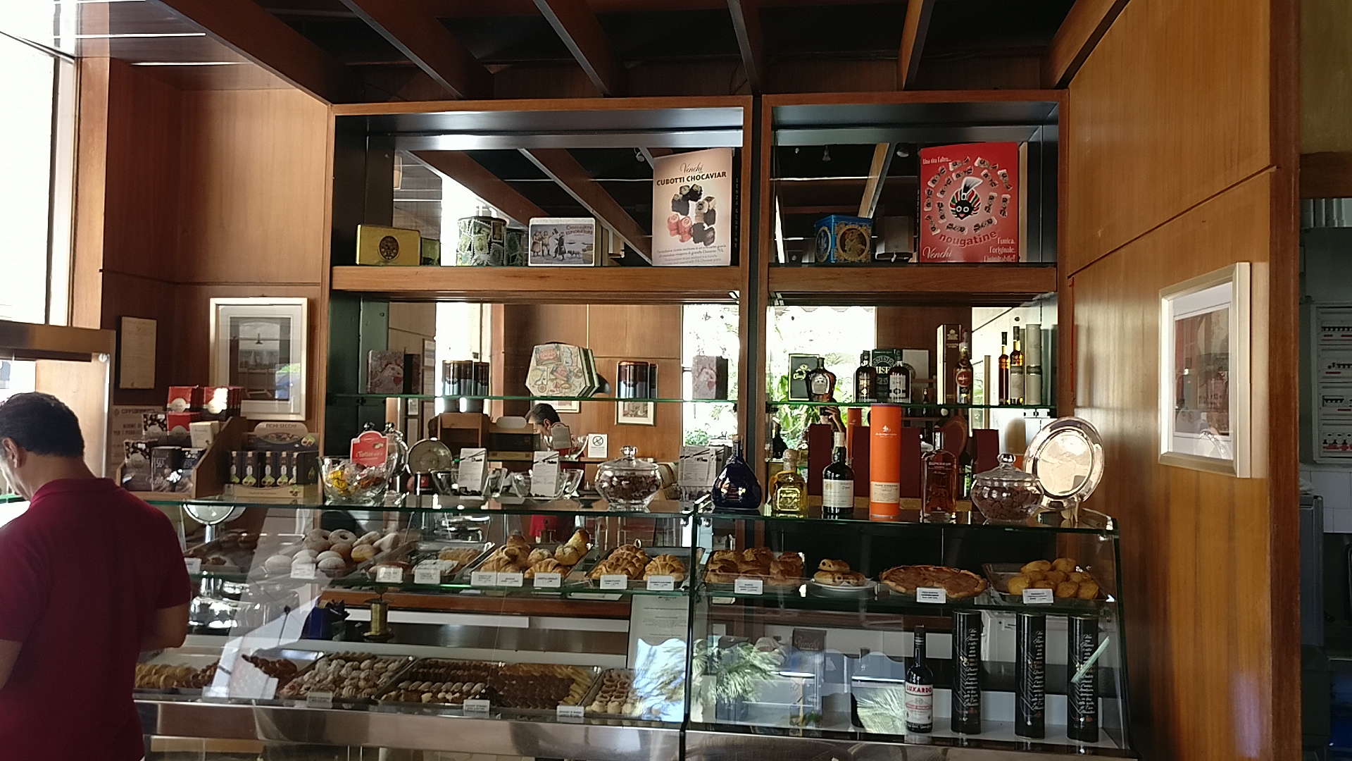 Bar Rosso e Nero