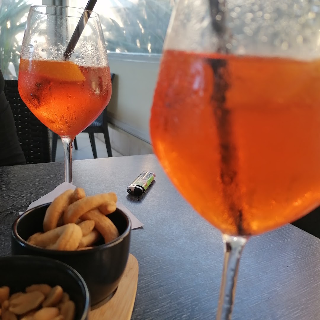 Bar Rosso Nero (negozio partner GIRO )