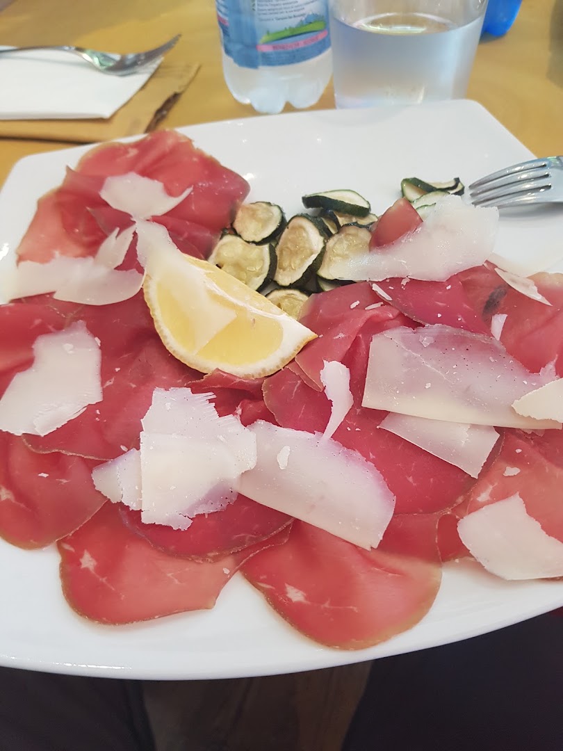 Bar Rosso, Verona