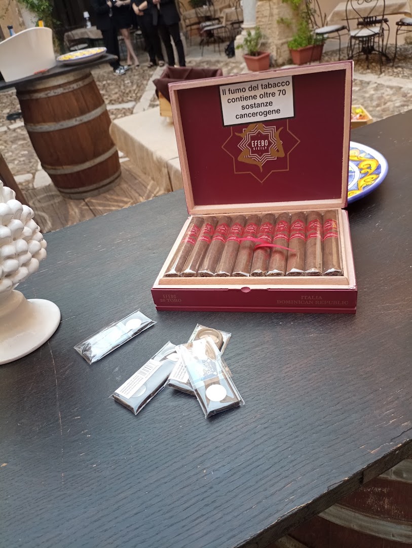 BAR ROYAL Cigars & Tobacco di Ferro Filippo