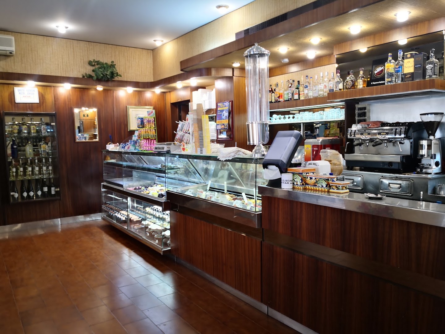 Bar Salerno