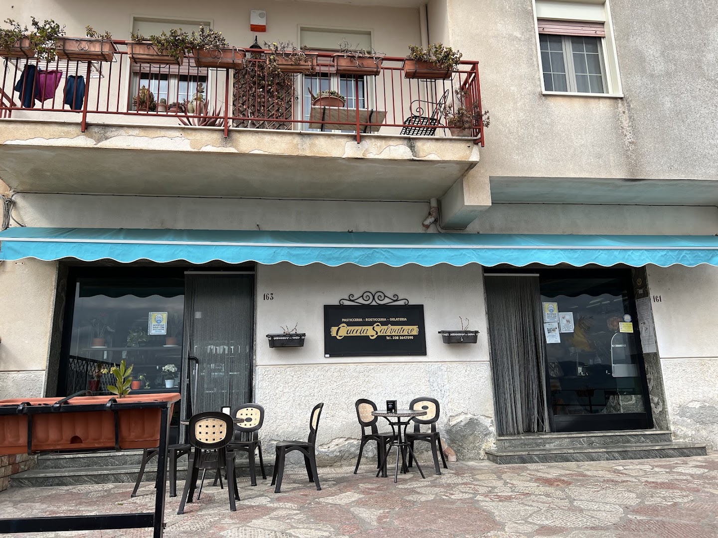 Bar Salvatore Cuccia...pasticceria...rosticceria gelateria