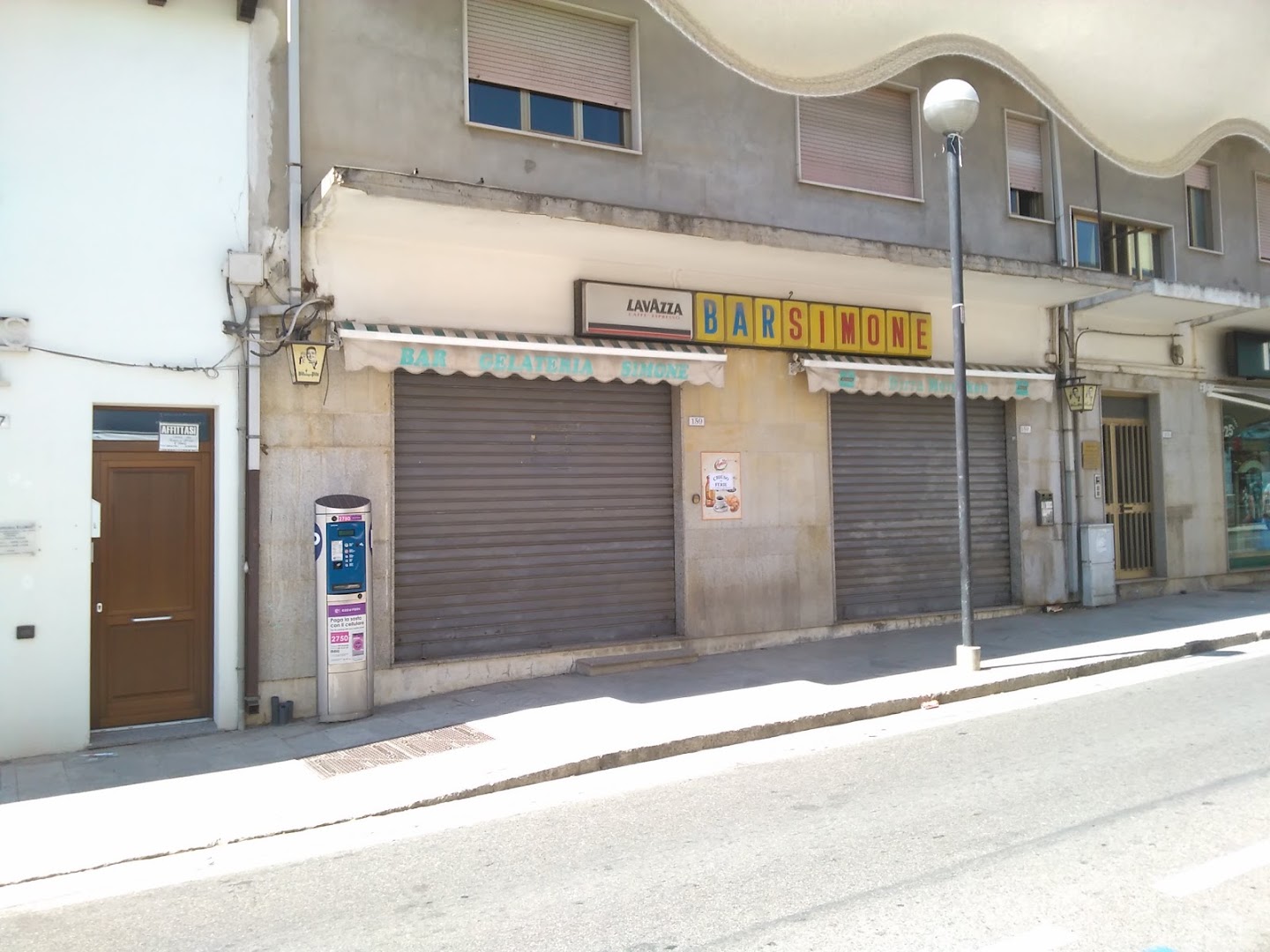 Bar Simone, Sanluri