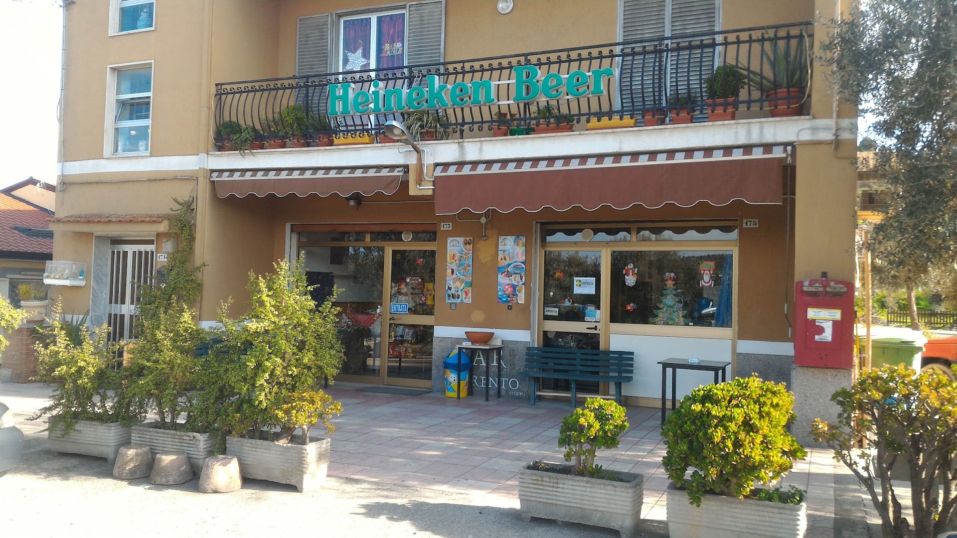 Bar Sorrento di Santoro Bombina