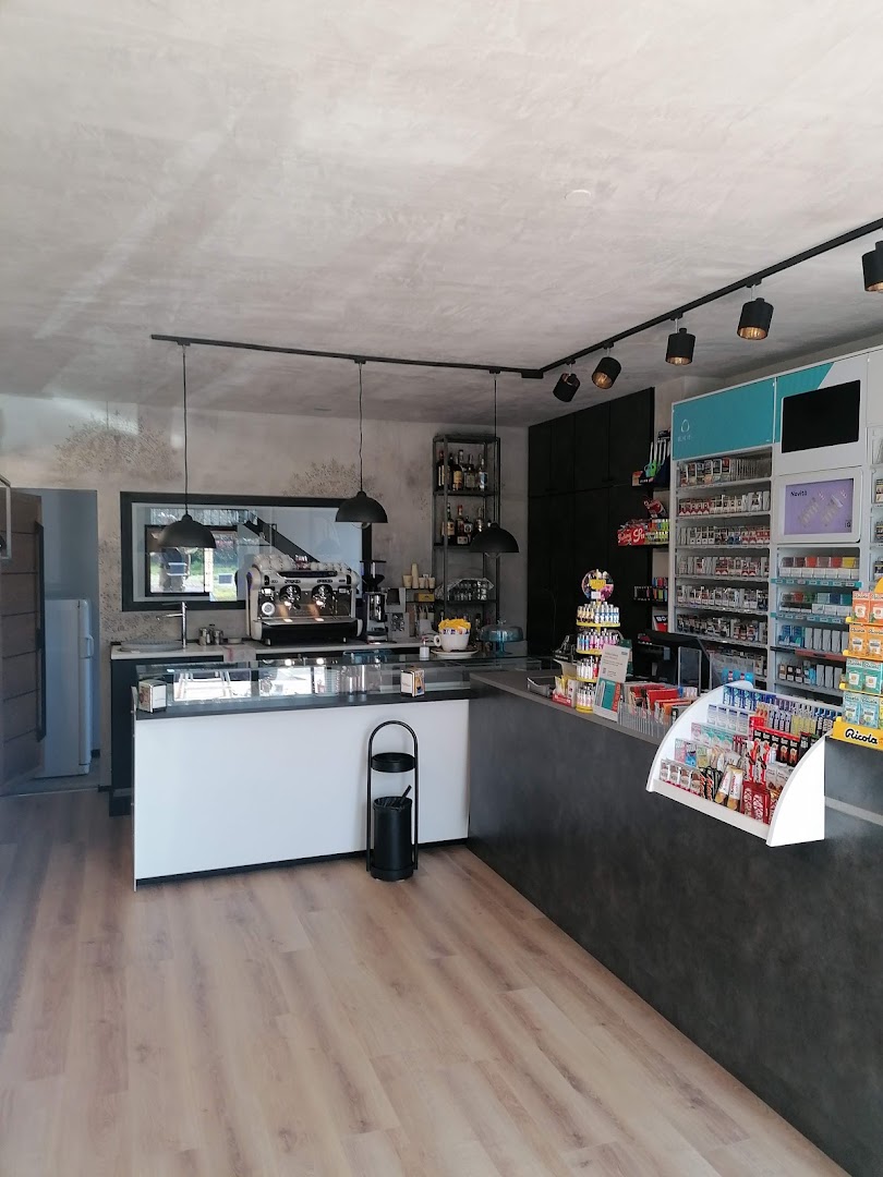 Bar sottosopra tabaccheria Strazzari