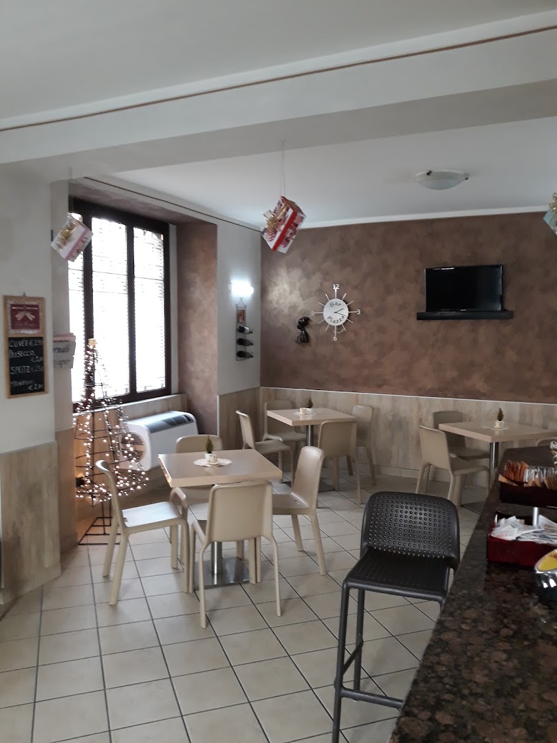 Bar Stiven, Polaveno