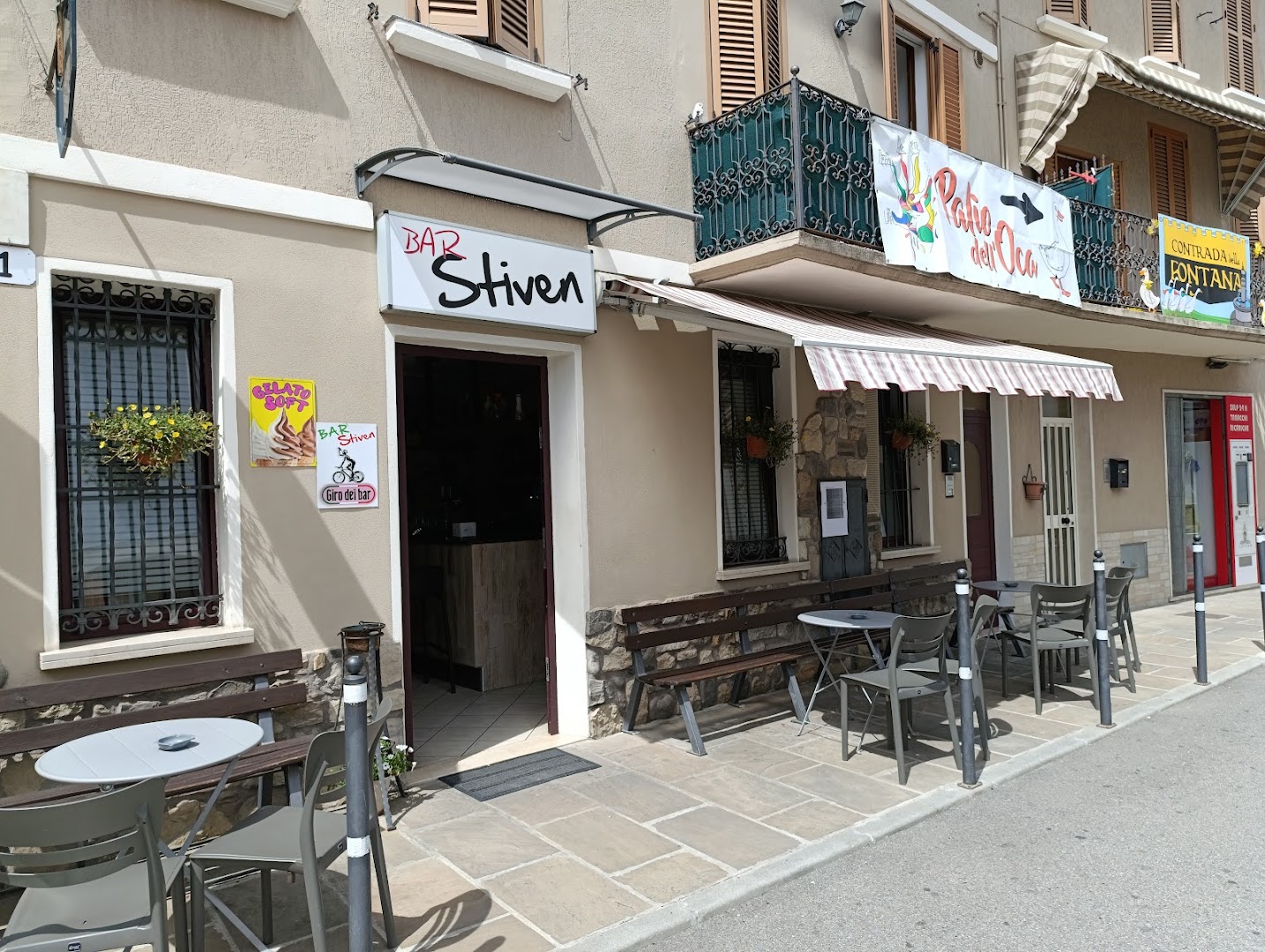 Bar Stiven