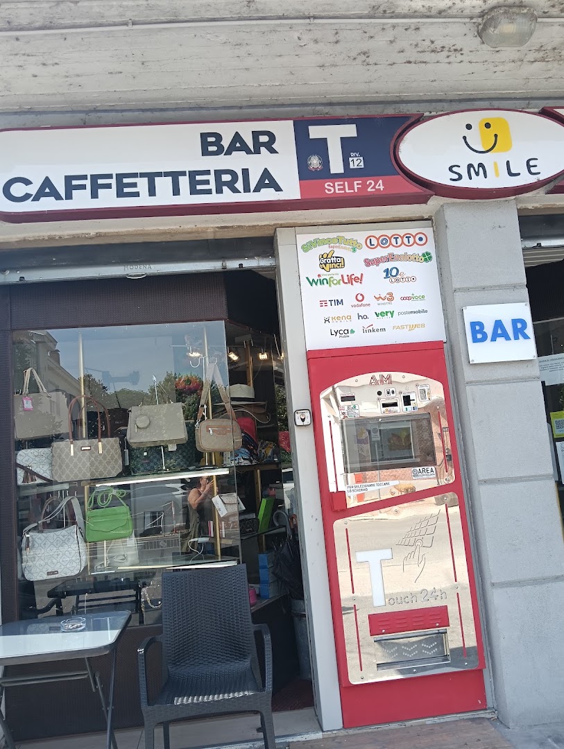 Bar tabaccheria Smile, edicola e cartoleria Liu Jiahao