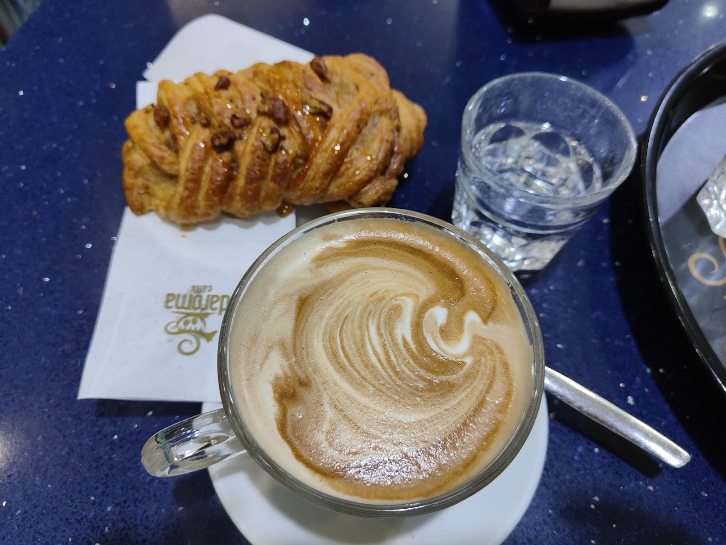 Bar Tabaccheria Tre scalini PLOOM STORE, Bologna