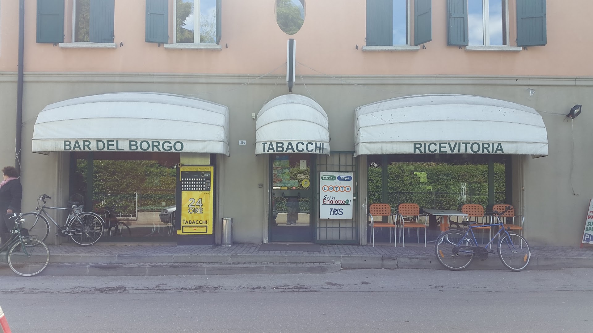 Bar Tabacchi Del Borgo Di Wang Zhe