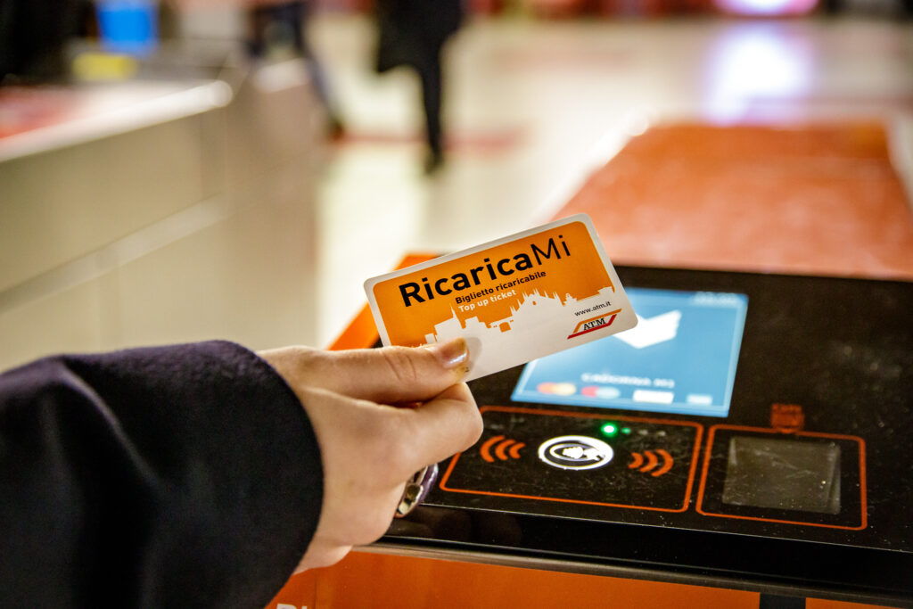Bar Tabacchi Edicola Biglietti ATM