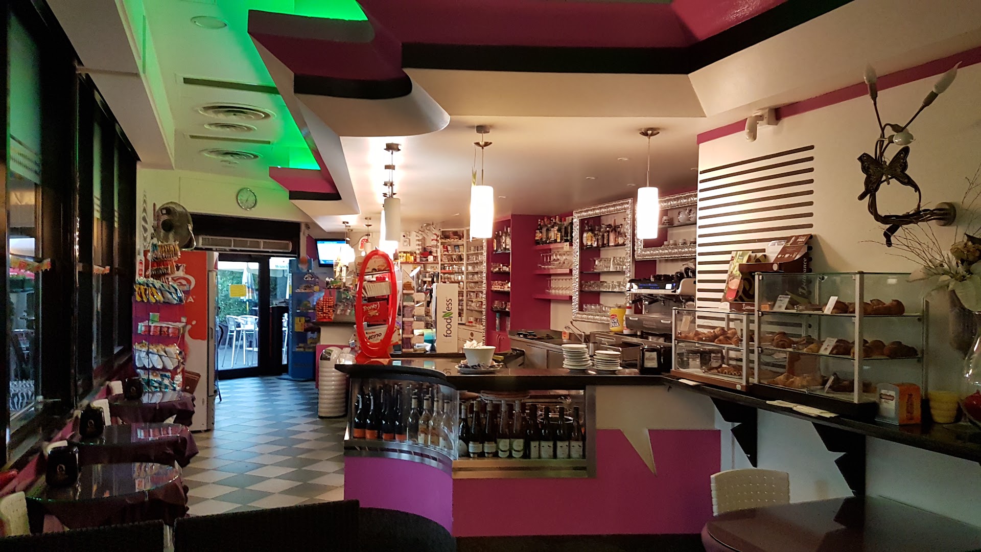 Bar Tabacchi FuoriGiuoco - rivenditore autorizzato Ploom X e Clipper store.