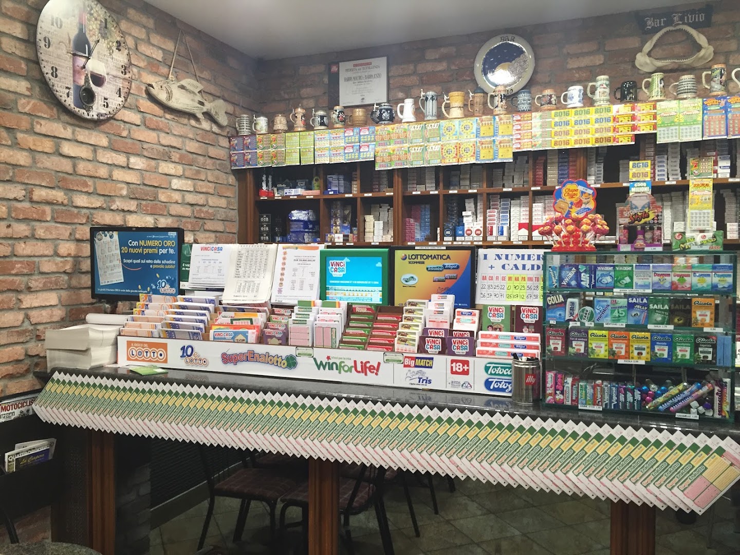 Bar tabacchi livio 24 h