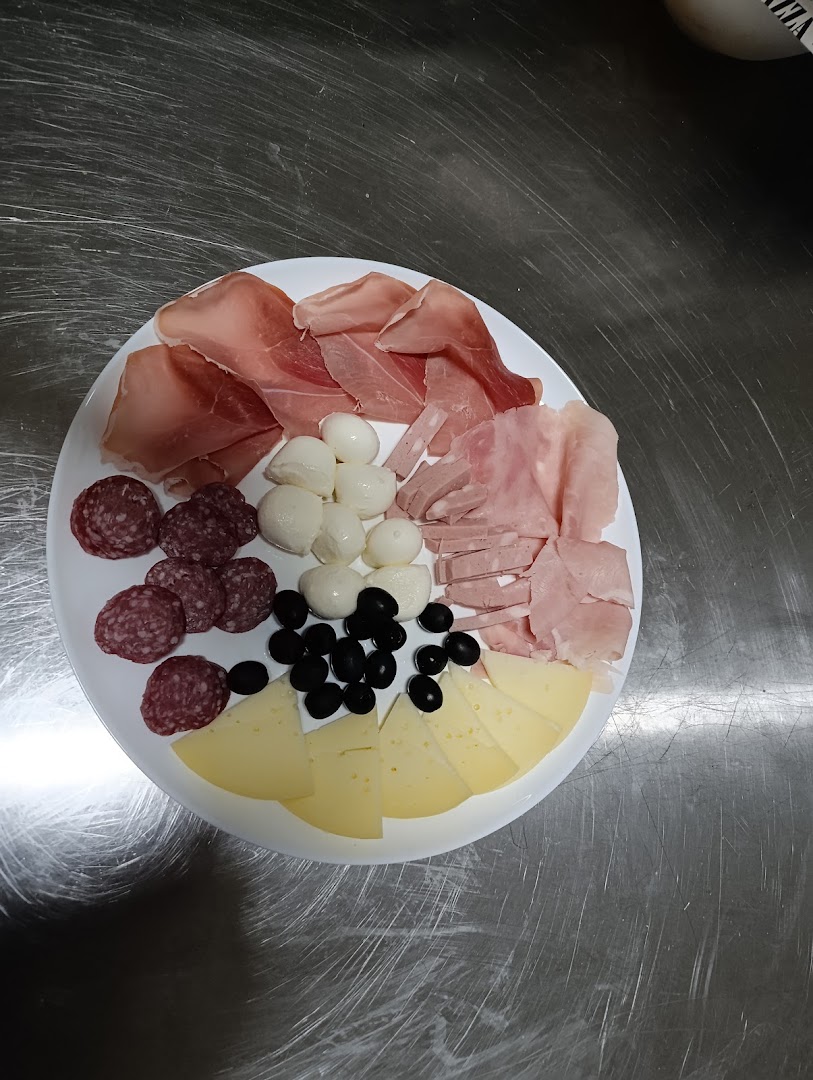 Bar tabacchi Pizzeria Girardi Romina