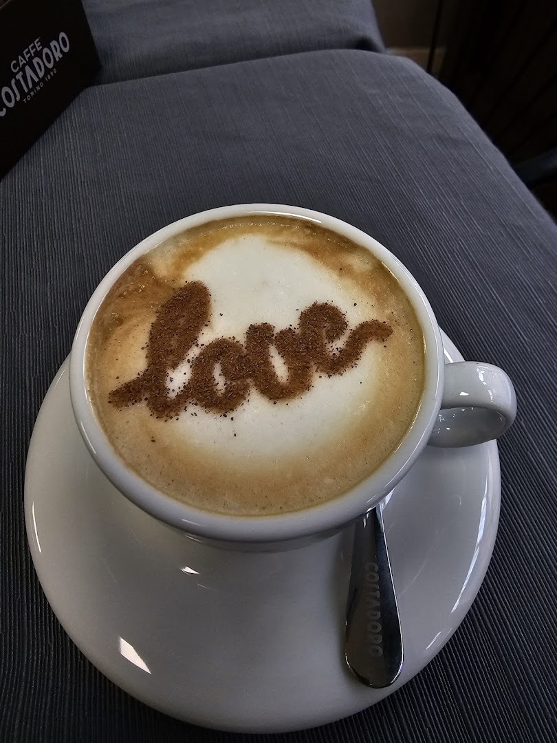 BAR TEA ROOM DI GIO E LULA DI PUGLISI GIACOMA, Luserna San Giovanni