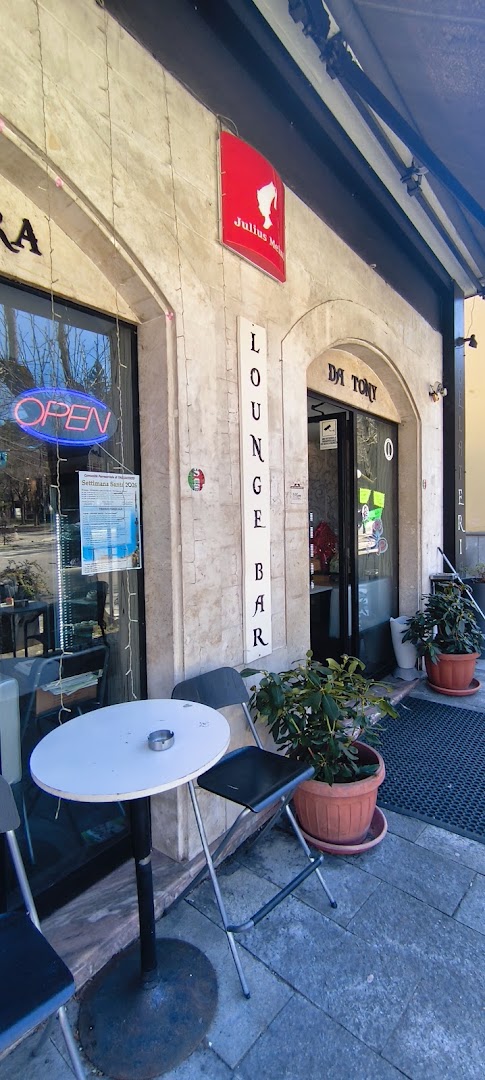 Bar Toni
