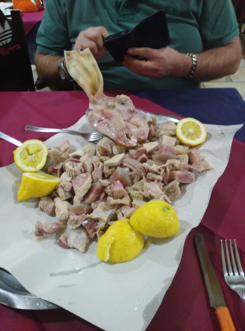 Bar Tonya, Cercola