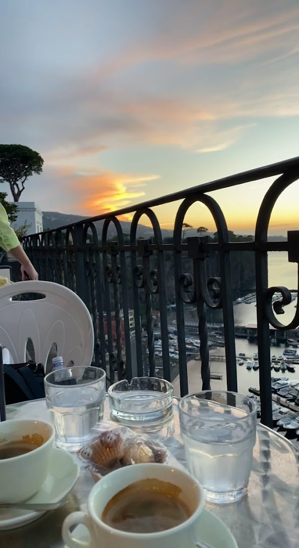 Bar Tramonto Rosso