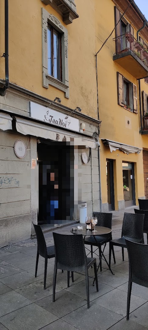 Bar Tranoi, Magenta
