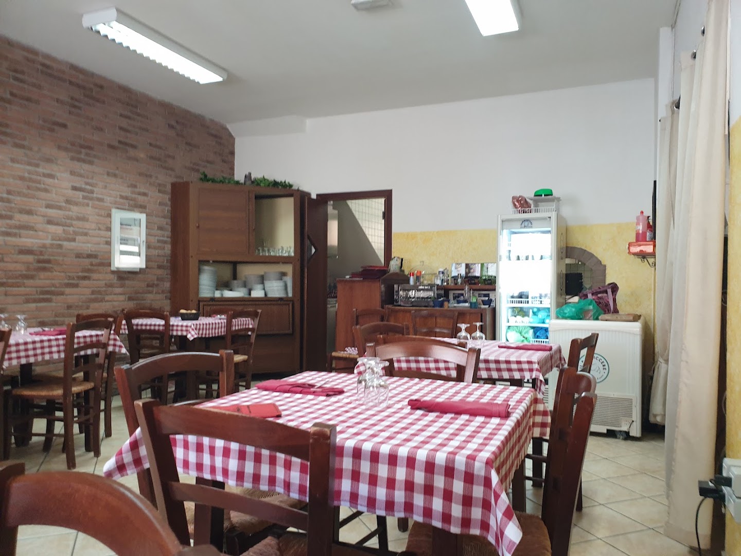 Bar Trattoria Il Nido Dell'Aquila Di Cavassa Gian Claudio