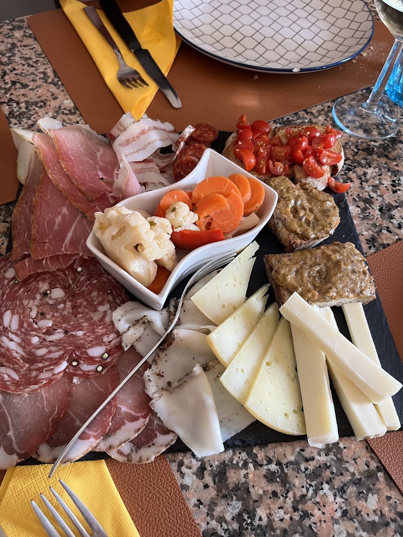 Bar Trattoria La Sugheraia