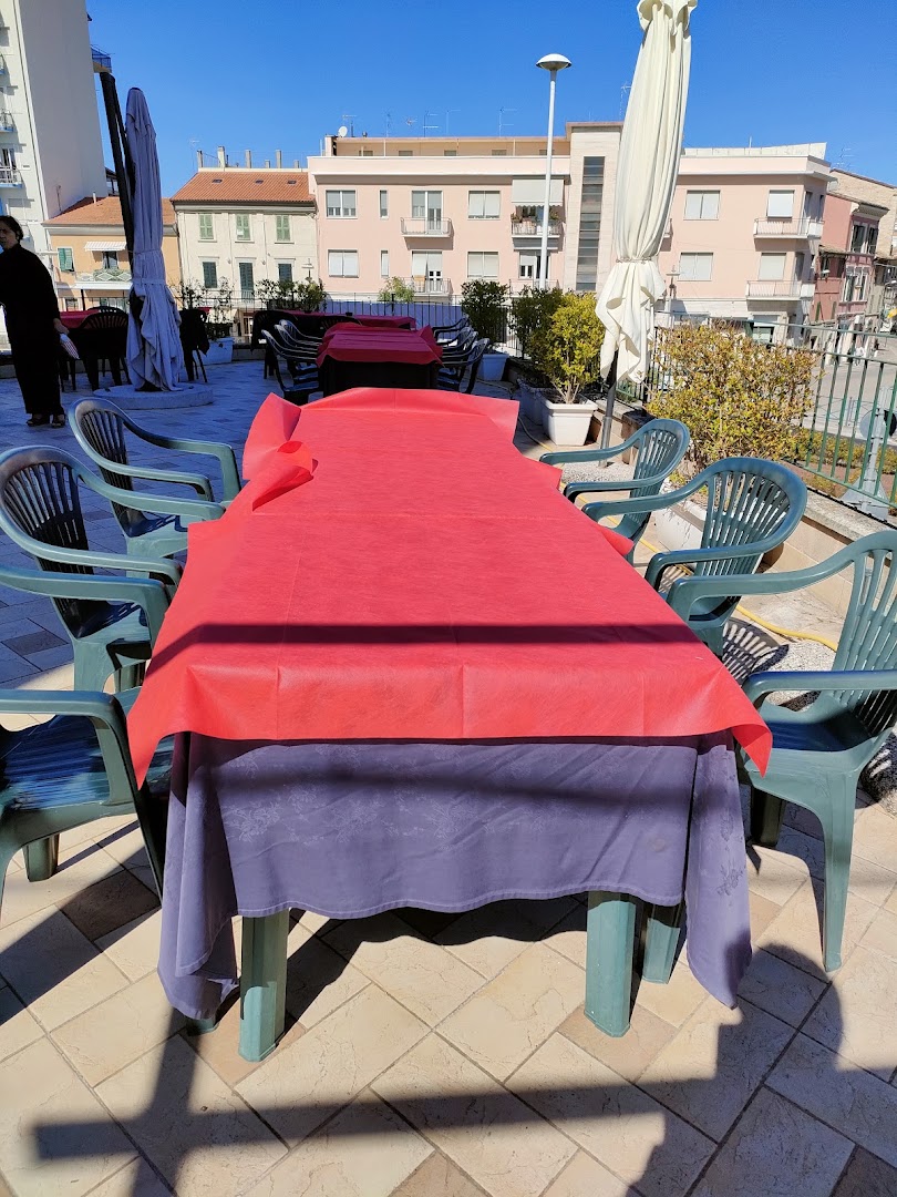 Bar Trattoria "La Torre" di Mencarelli Giacomino