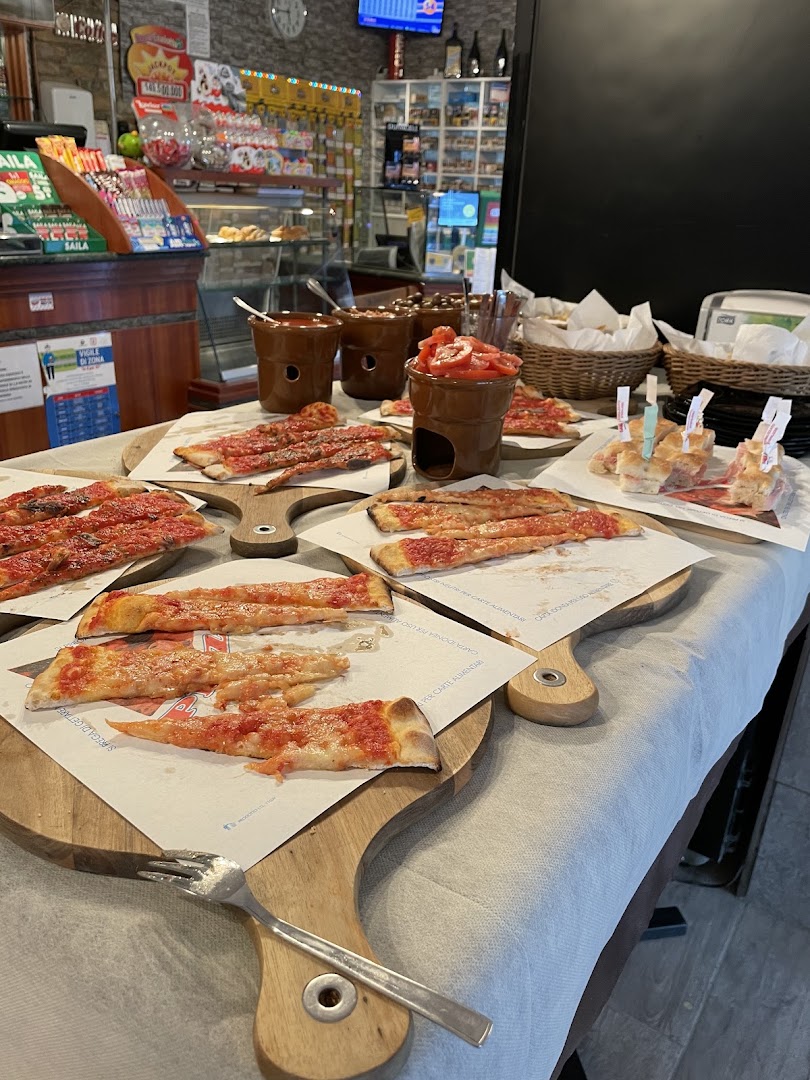 Bar Trattoria Pizzeria La Piazzetta