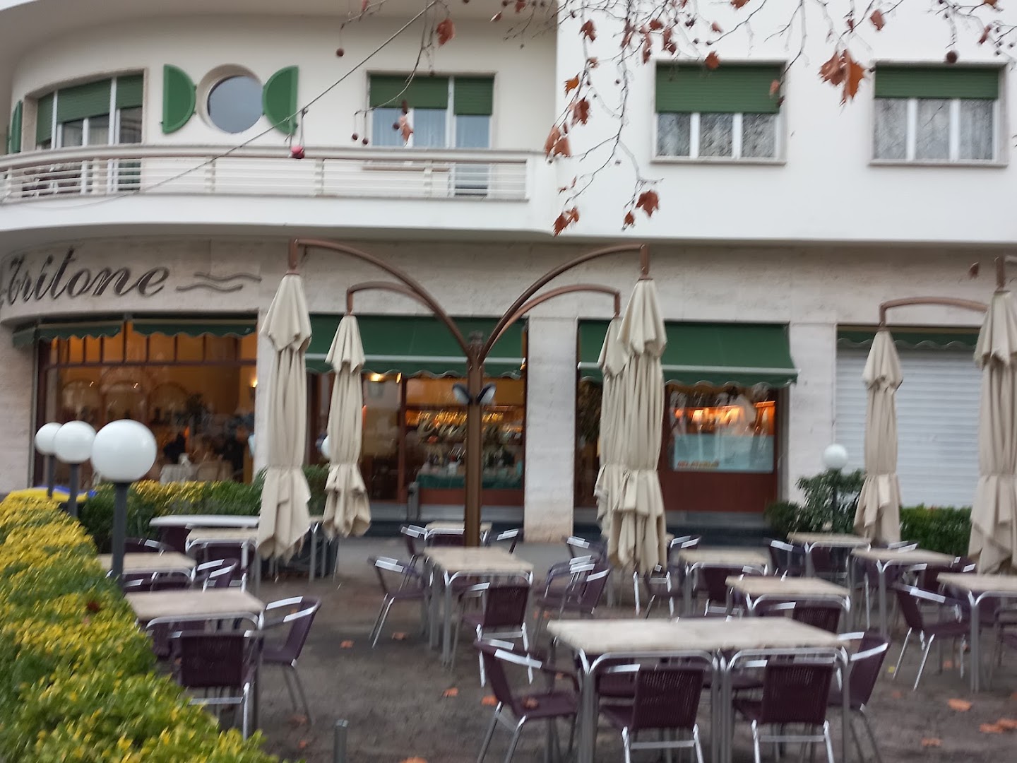 Bar Tritone