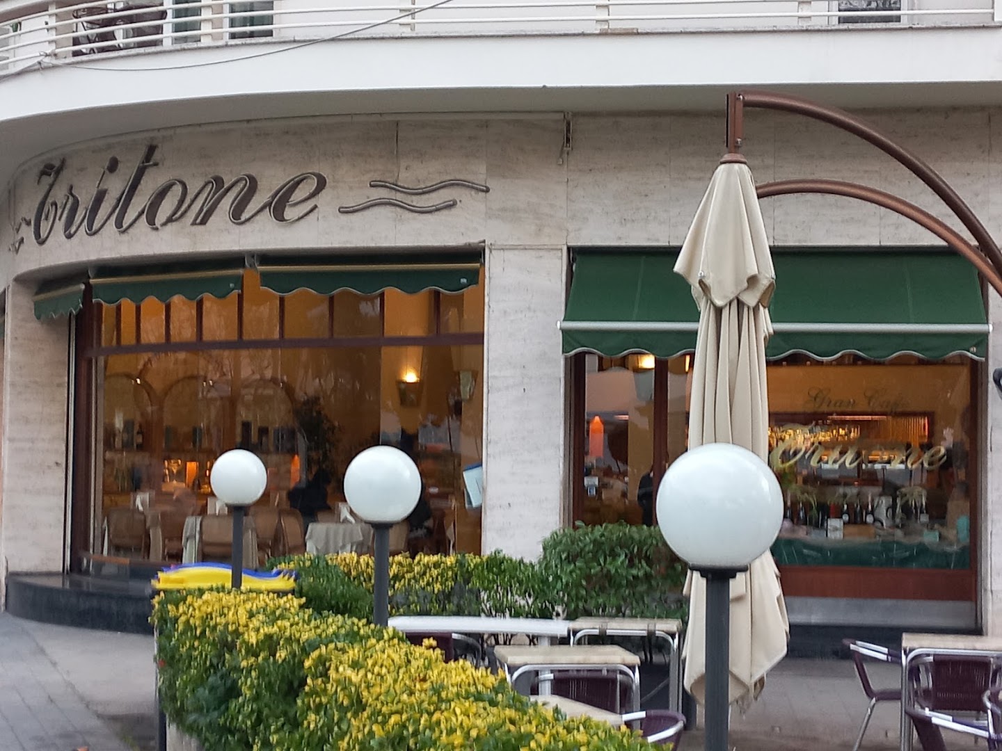 Bar Tritone