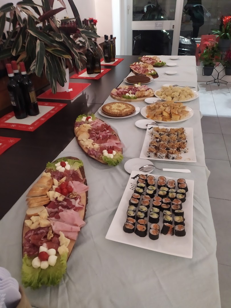 Bar Tutto Bene Tavola Calda Aperitivo e Sushi-Bar e enoteca