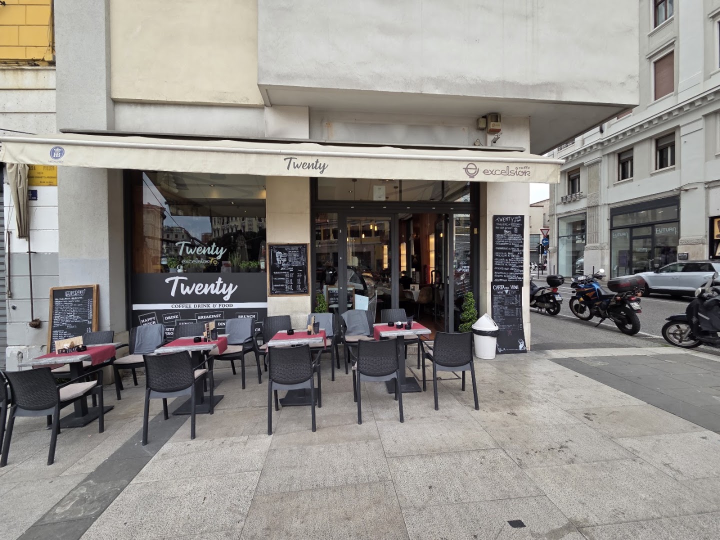 Bar Twenty