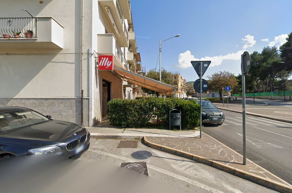 Bar Uria