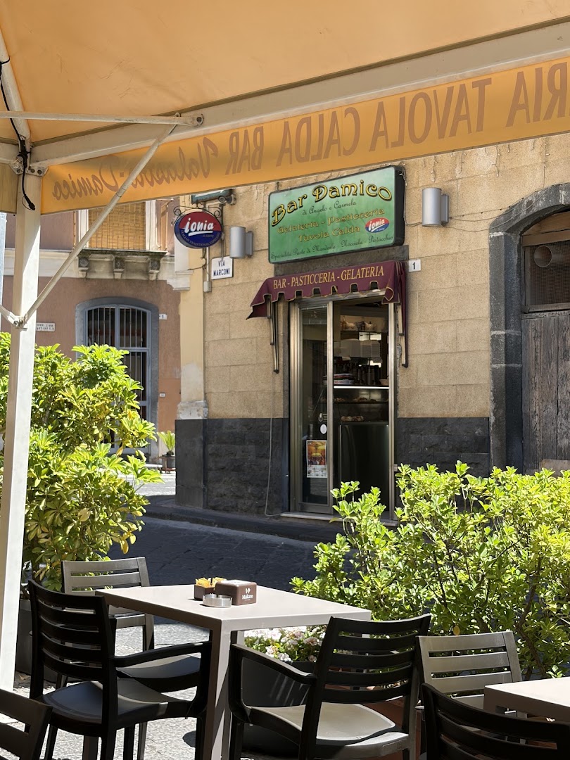Bar Valastro-Damico