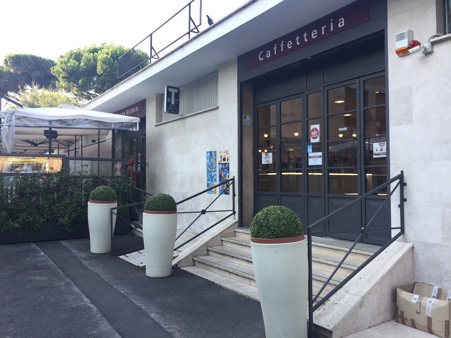 Bar Village, Roma