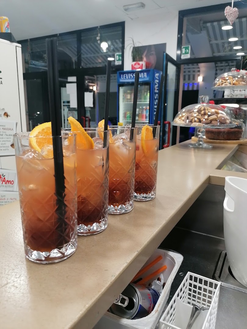 Bar/VINERIA 105