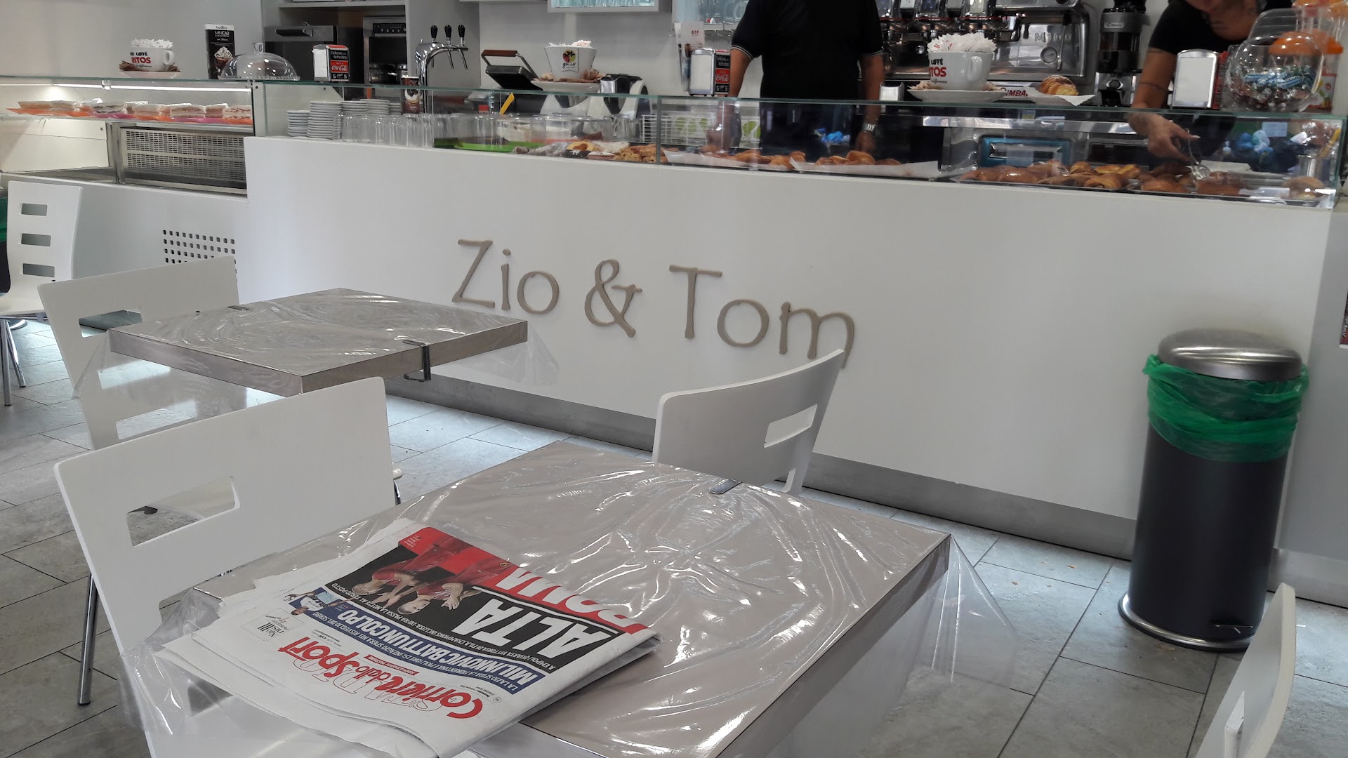 Bar Zio & Tom