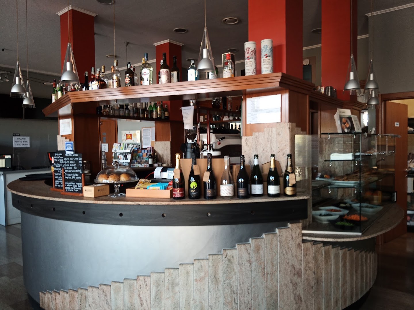 Bar Zona221 HAGE snc