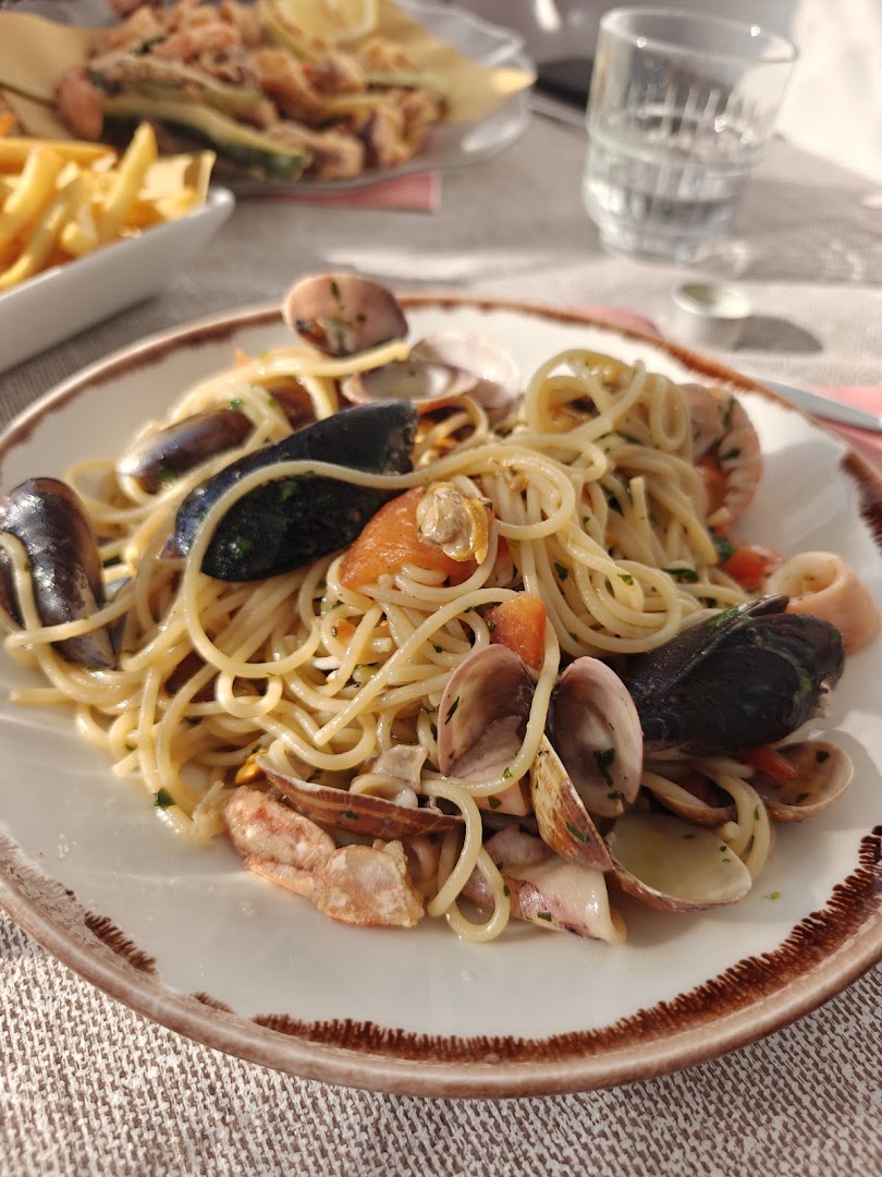 Barabba In White, Monterosso al Mare