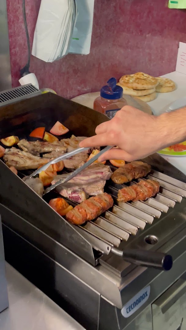 Baran Istanbul Turkish Kebap Pizza, Cremona