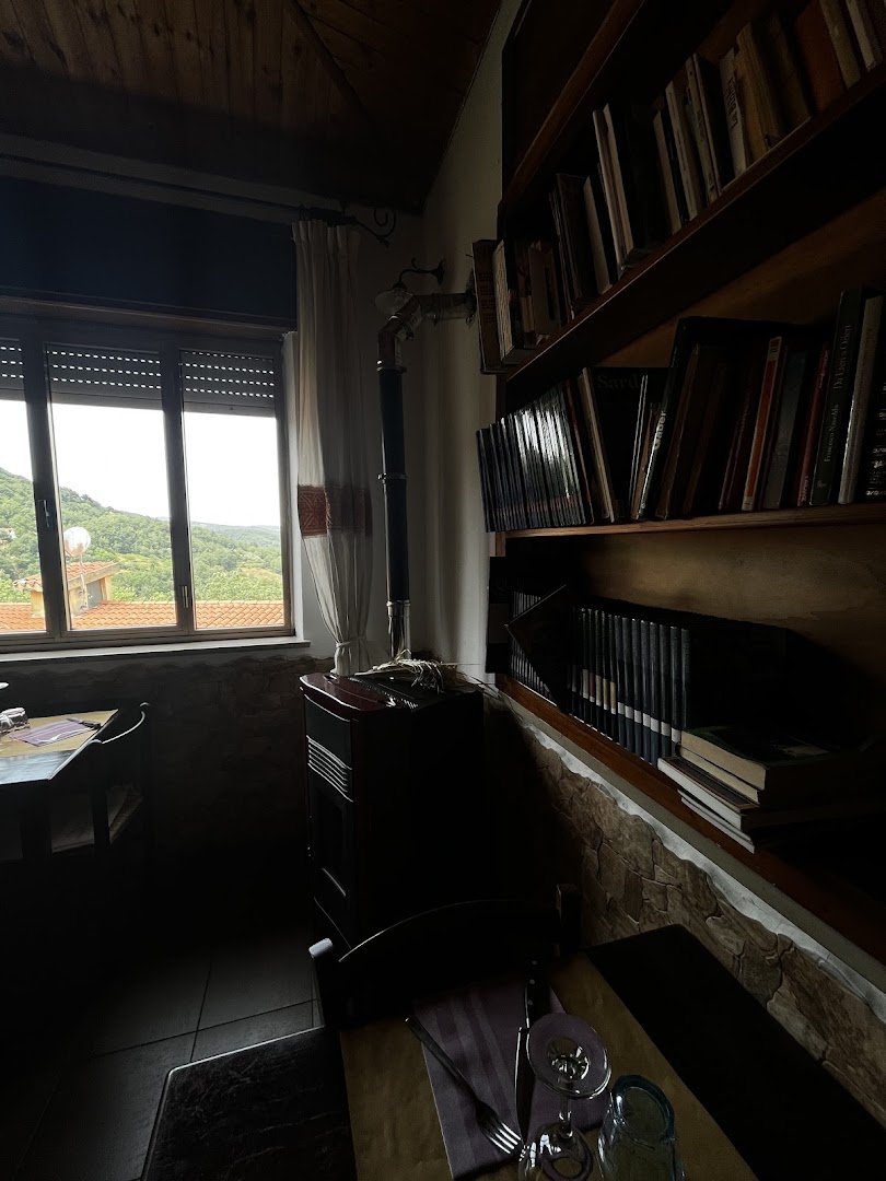 Barbagia Ospitale - osteria - trekking - libri-