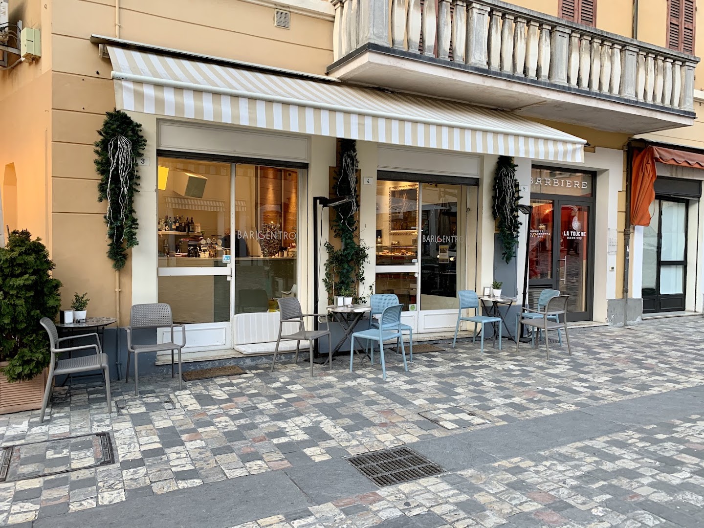 Baricentro, Bari Sardo