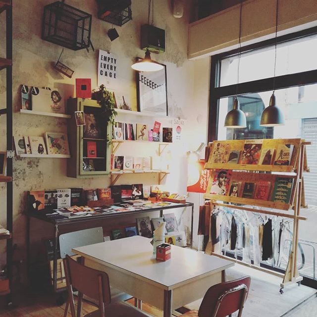 Bar Lento