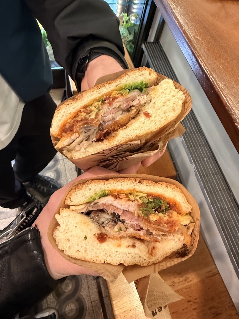Barretta Pesce e Porchetta