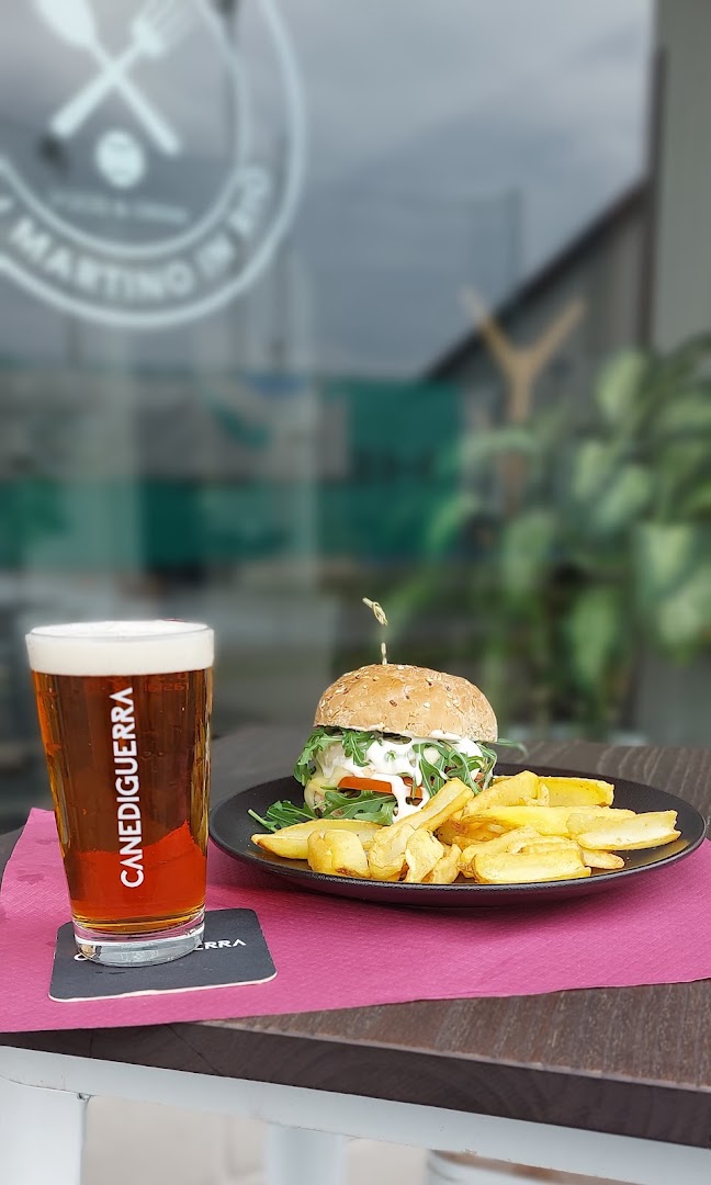 BARTennis food & drink